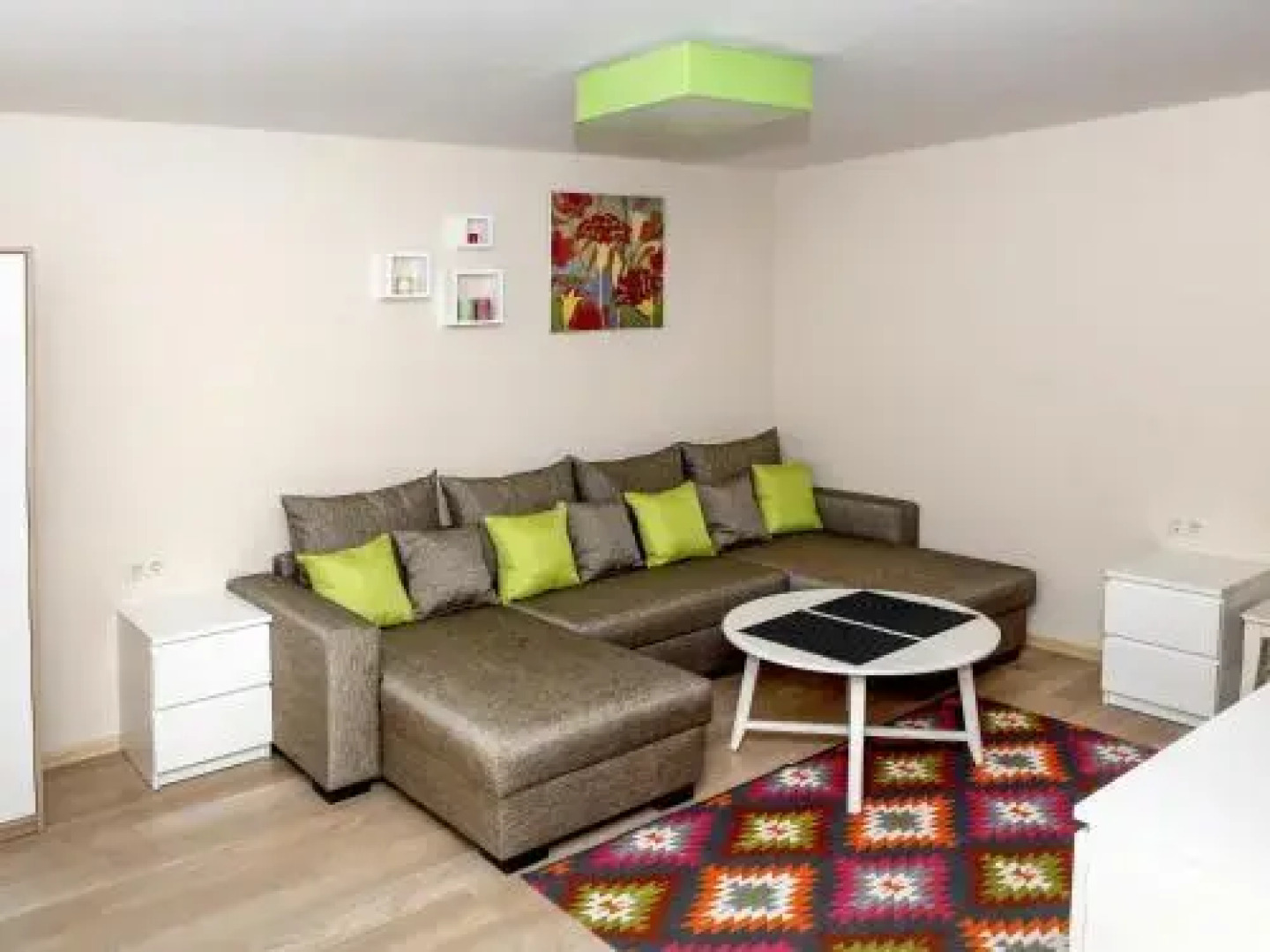 VIN service Atbrivosanas alley 101