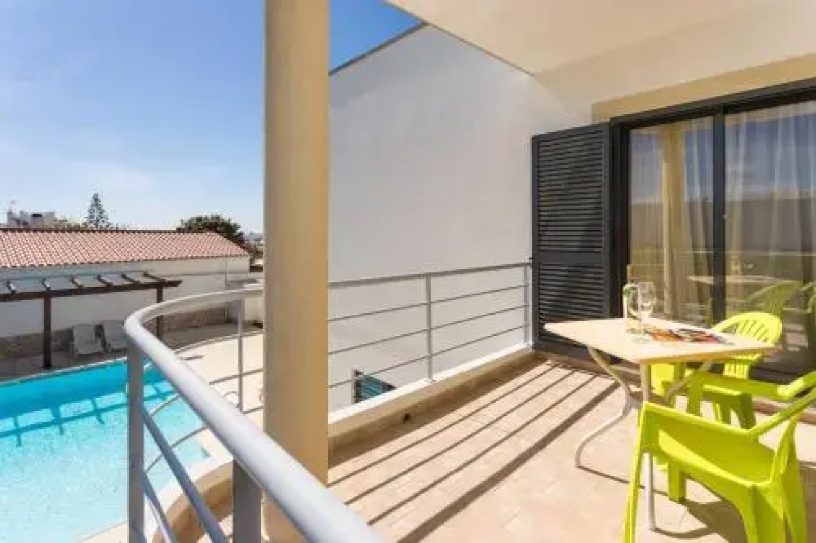 Estudios Montinhos Da Luz