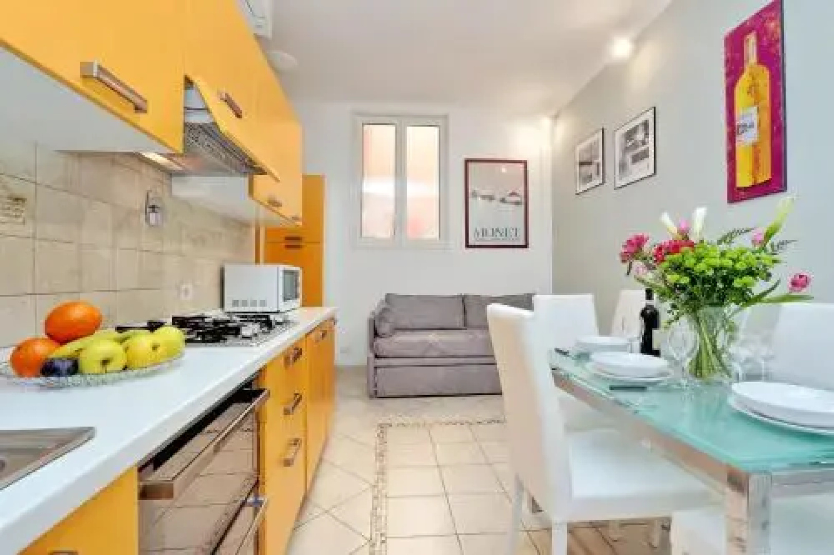 Roman Holiday Accommodation Colosseum