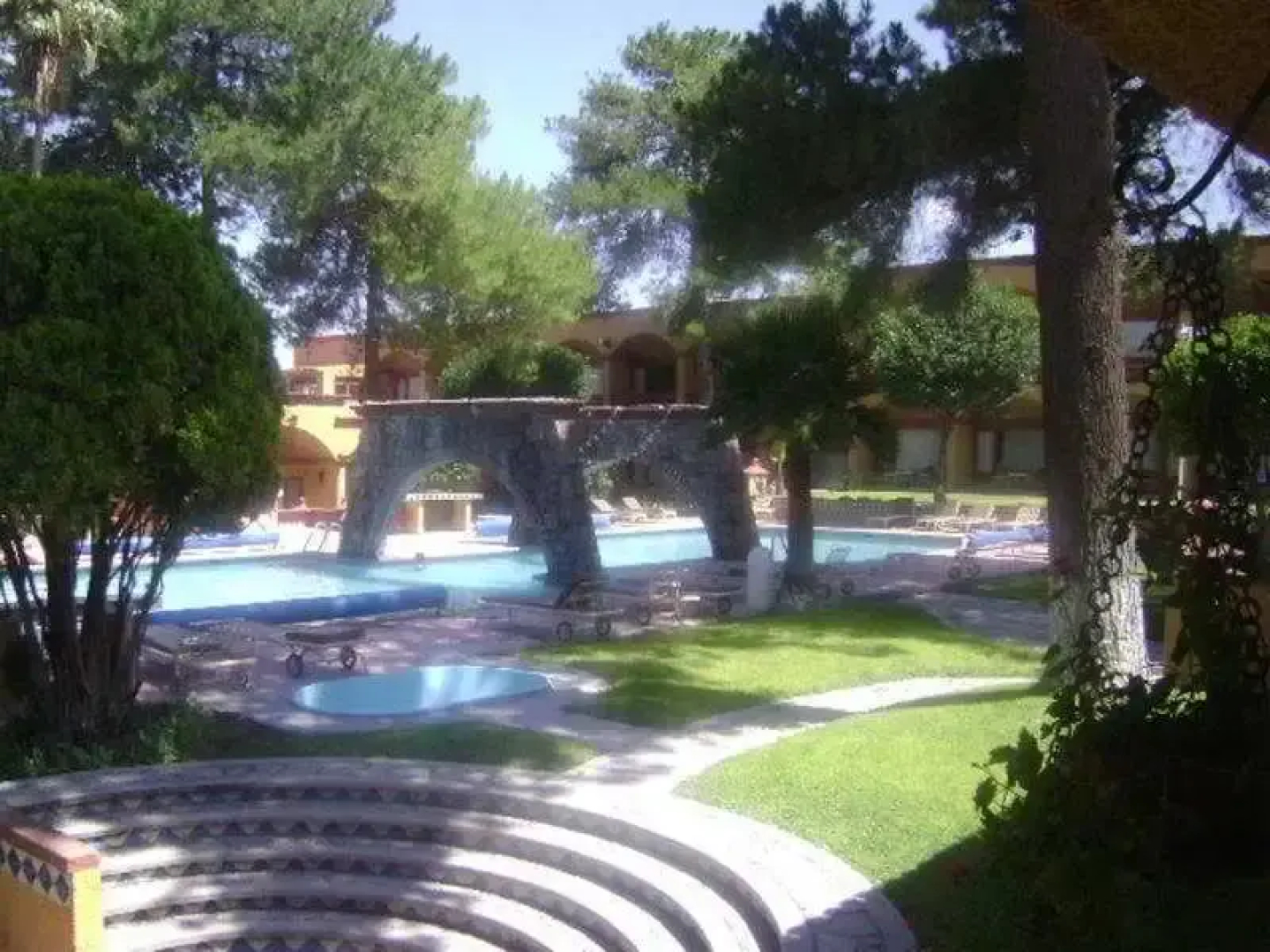 Cantesse Hotel