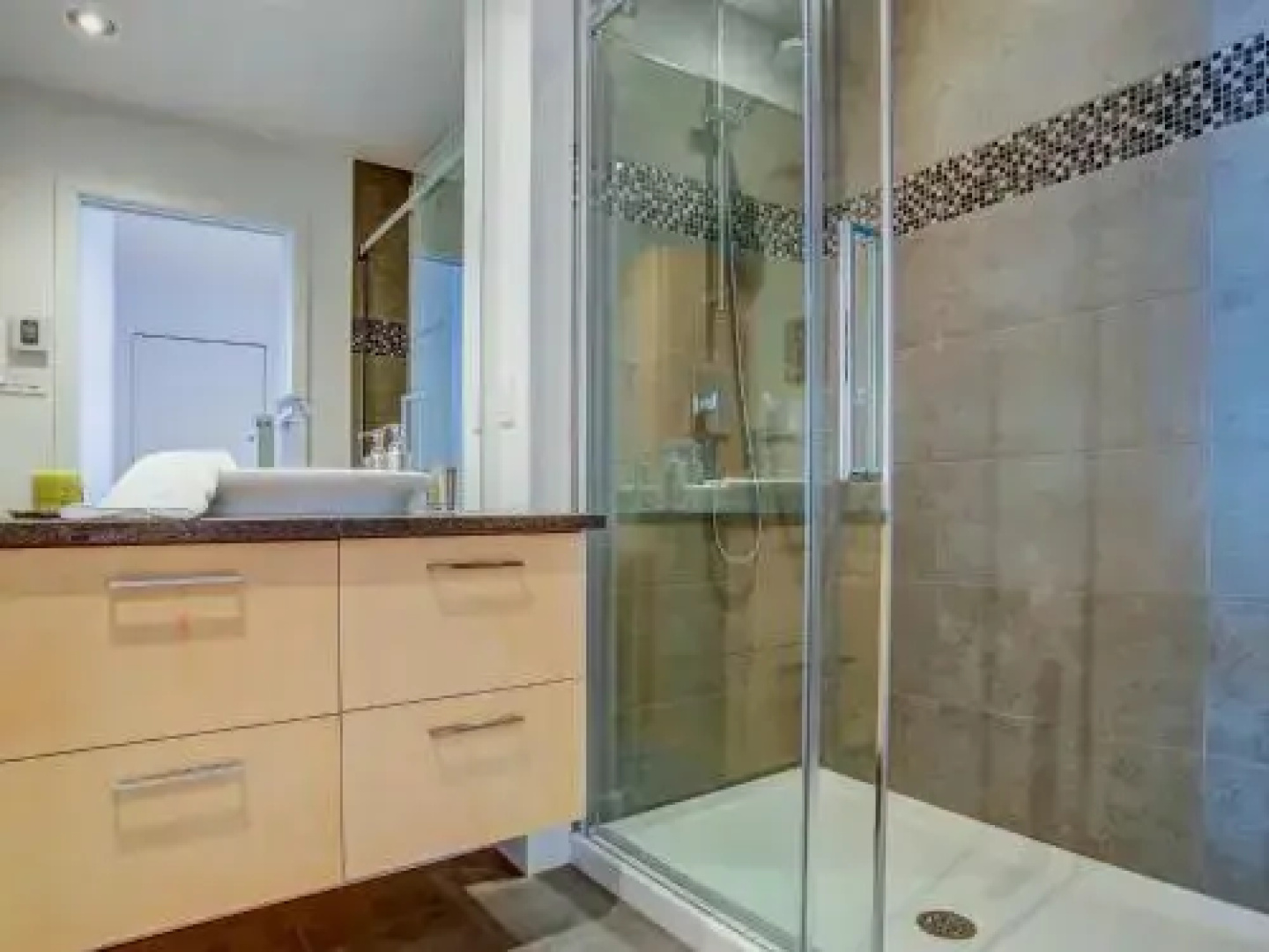 Les Immeubles Charlevoix - Le 760331