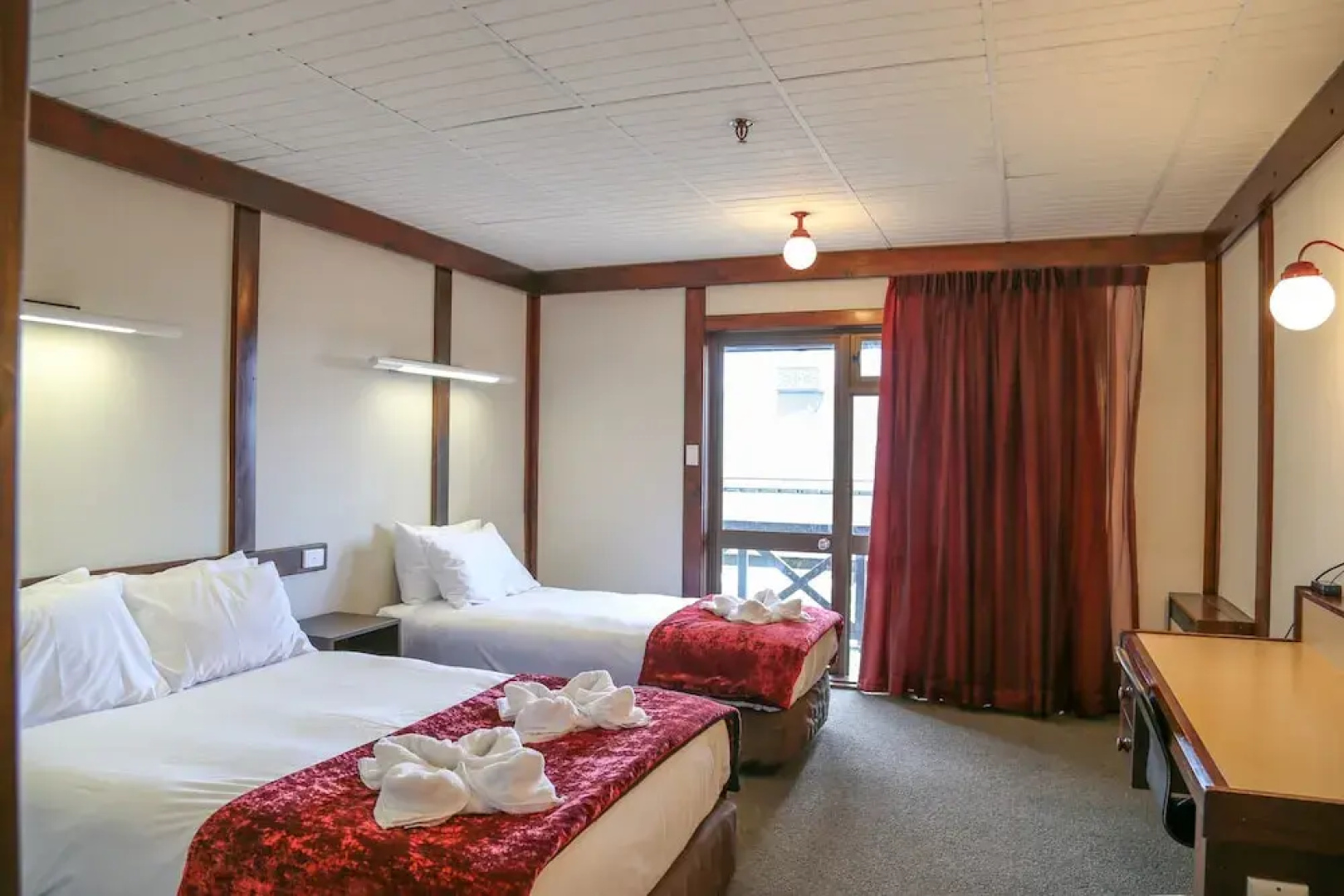 Tokaanu Hotel