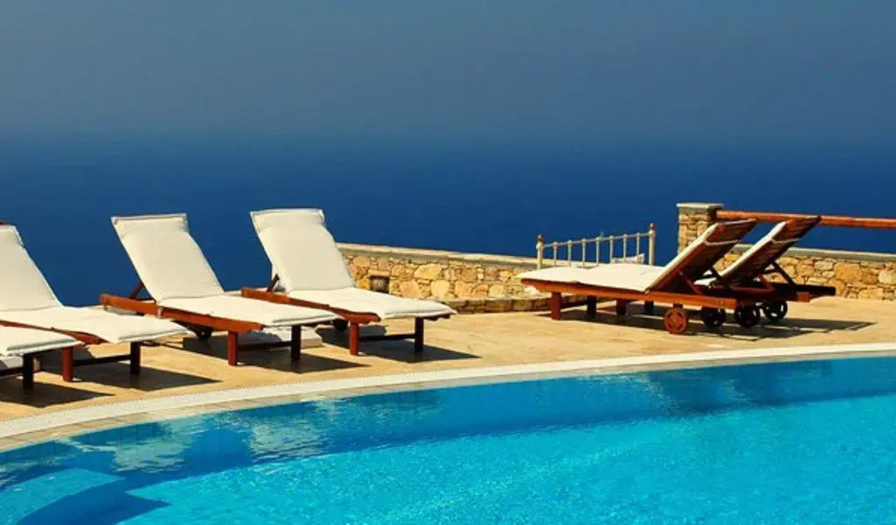 Aria Boutique Hotel