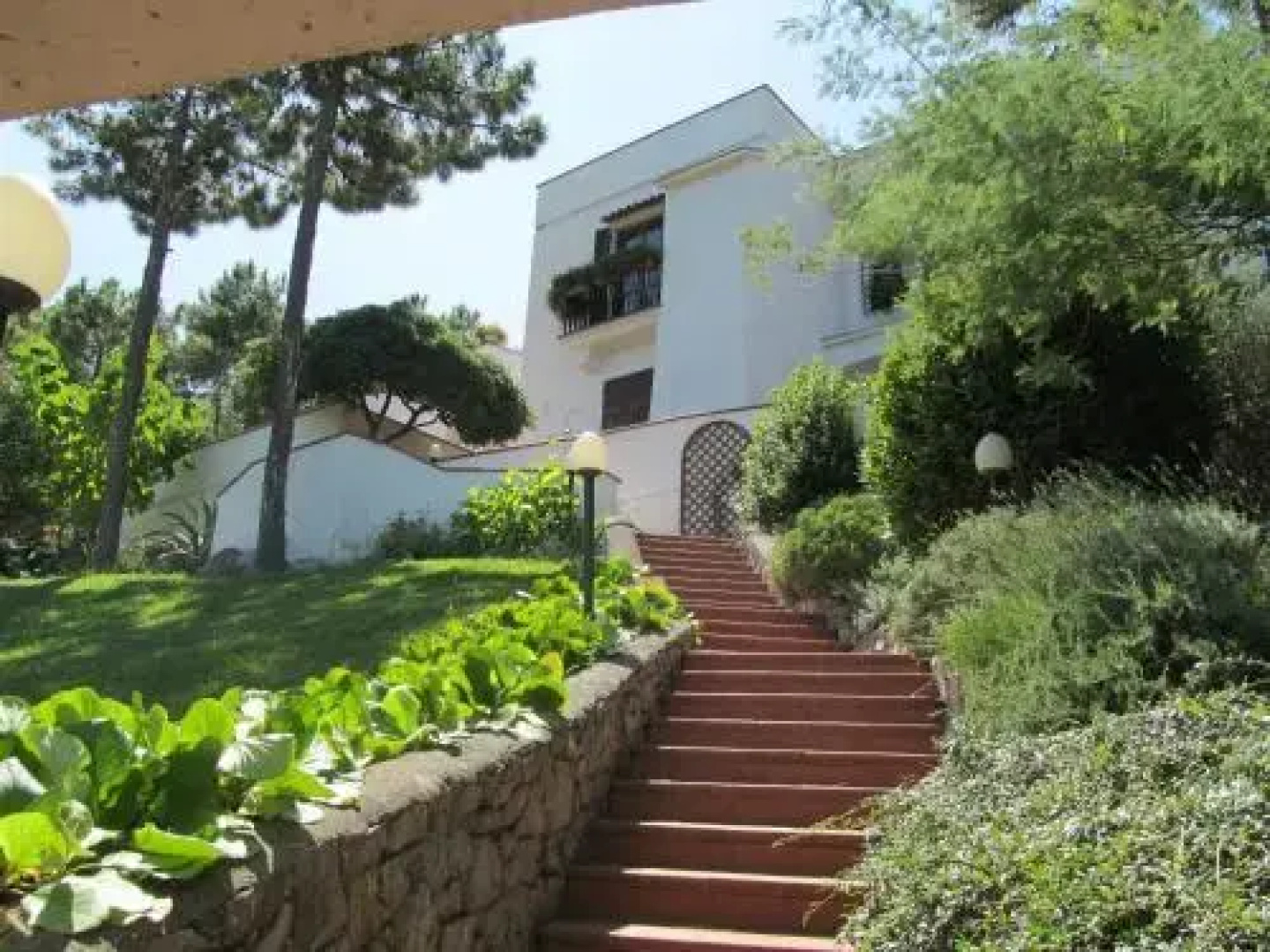 Noli Terraces