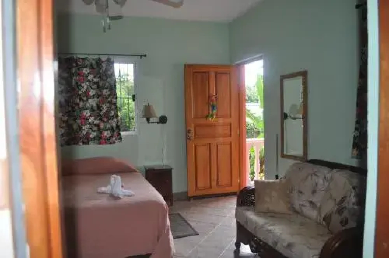 Seaside Inn Roatan