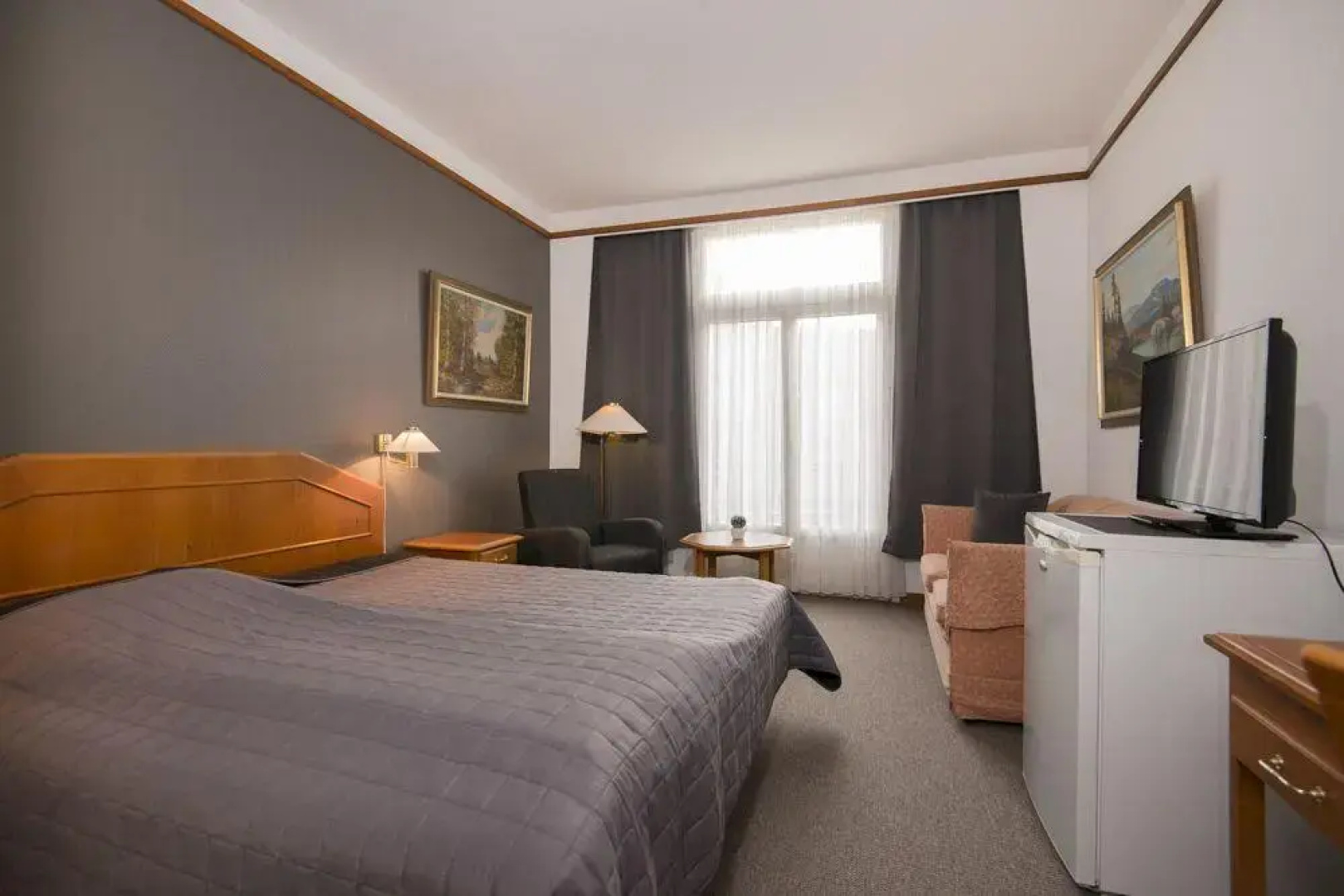 Grand Apartment