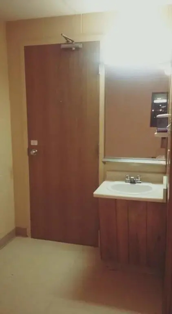 Sleeping Dragon Motel