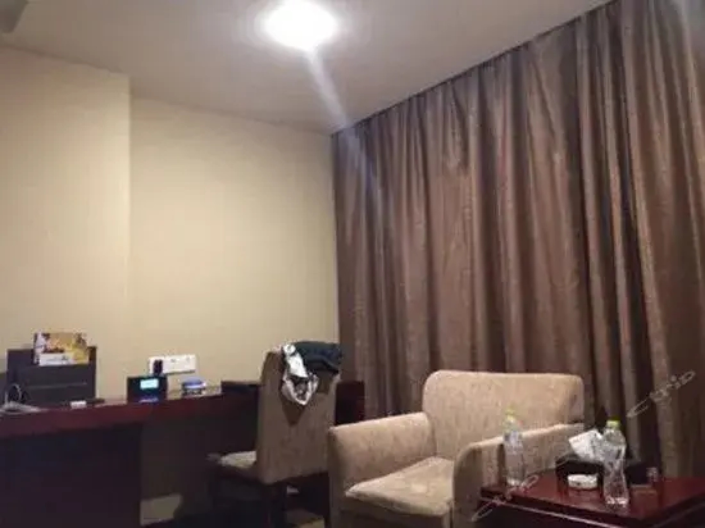 Hollyear Hotel