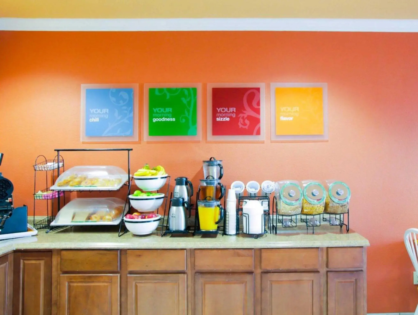 Rodeway Inn & Suites