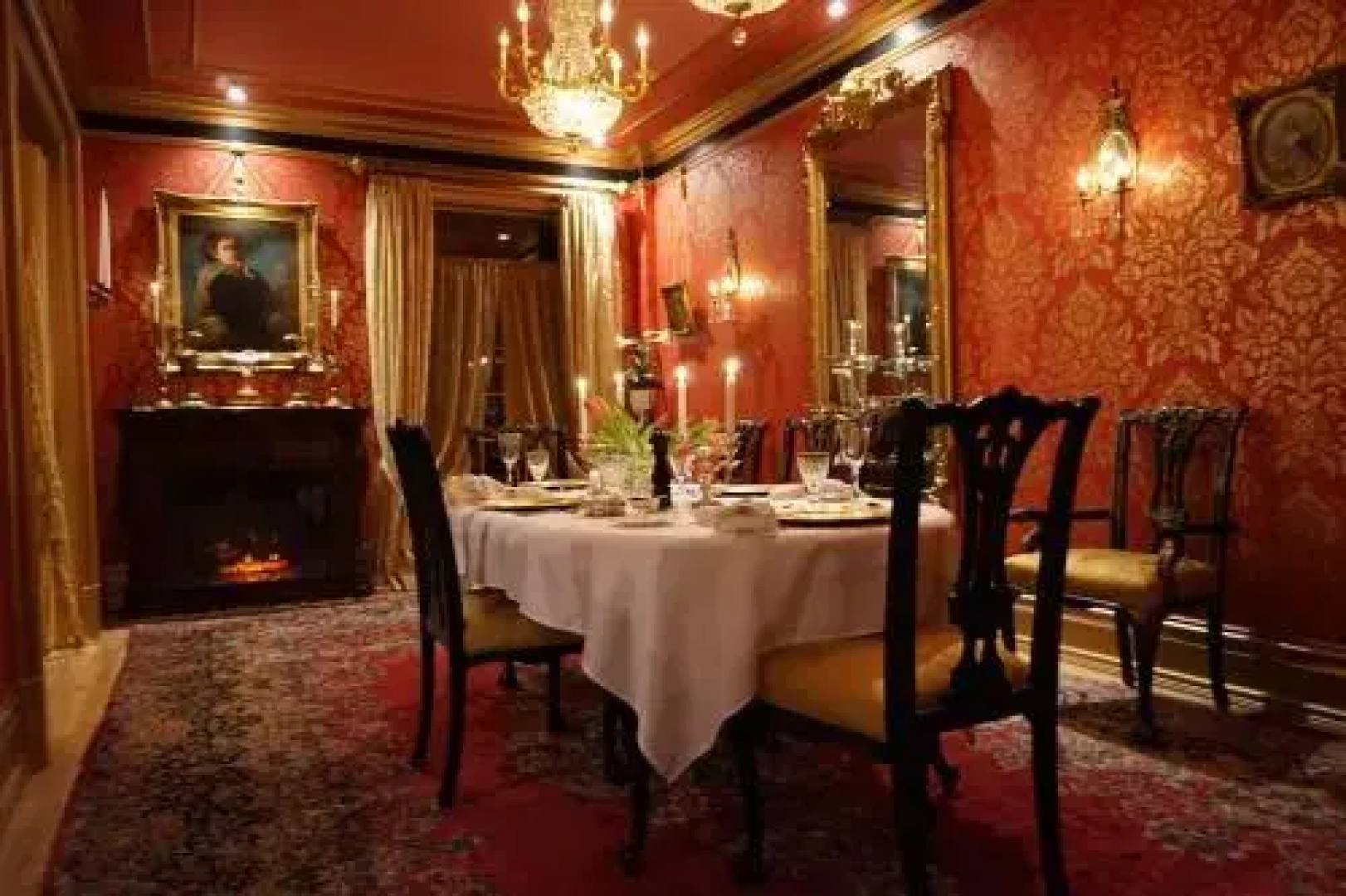 Russell Manor Bed & Breakfast