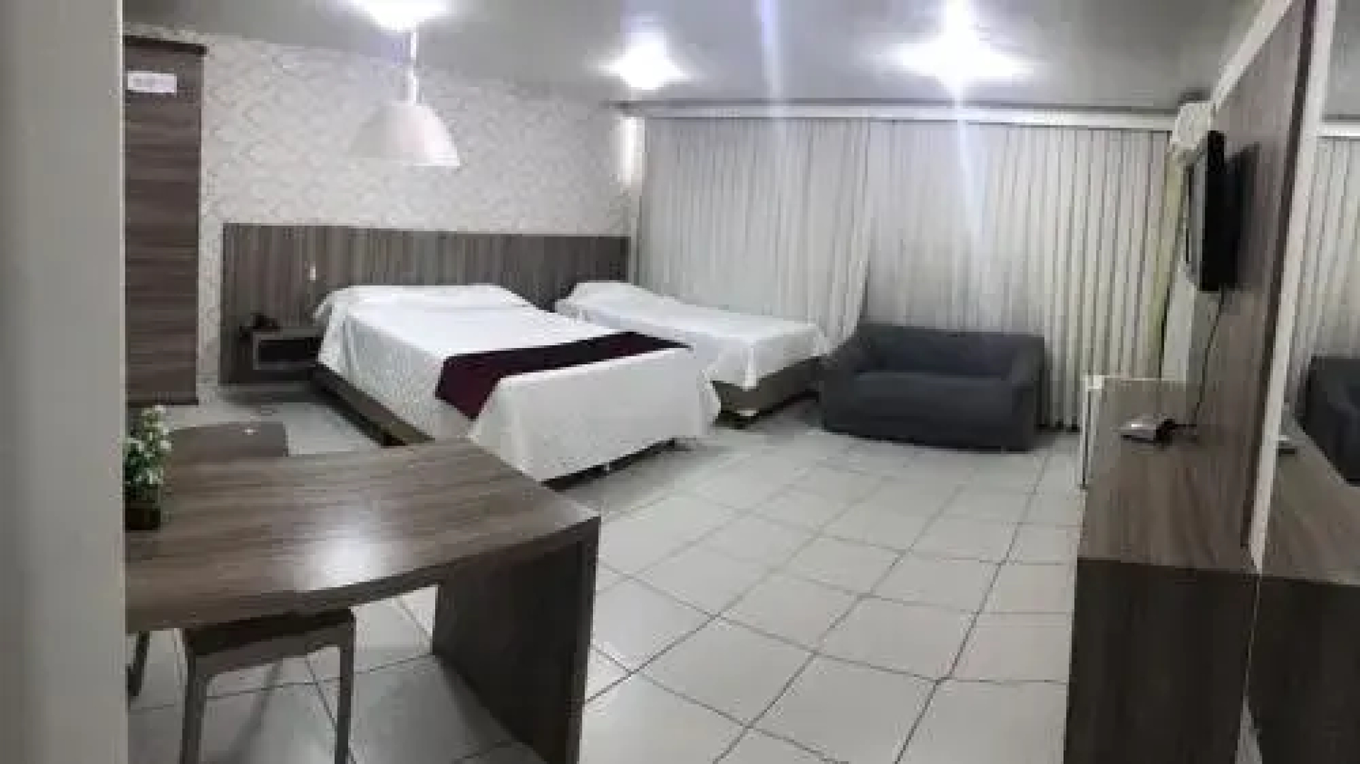 Hotel Village