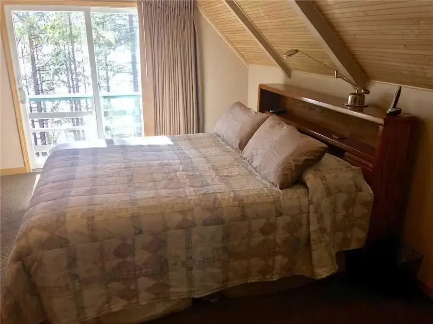 Lindberg Chalet By RedAwning