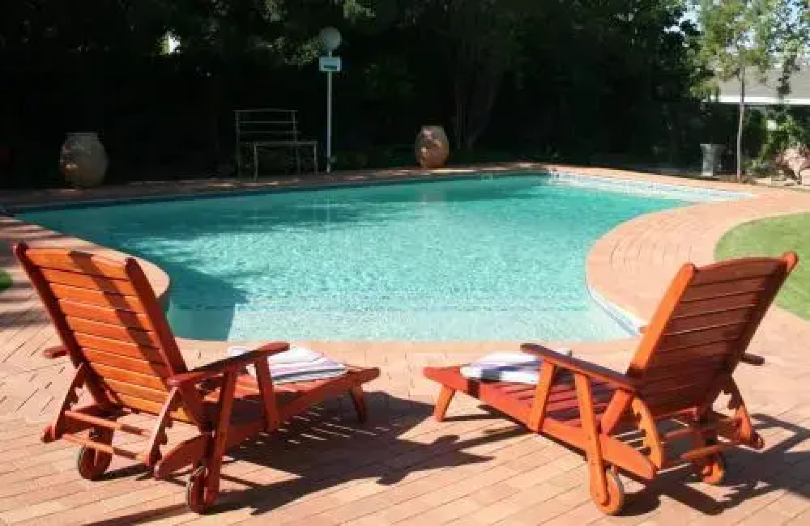Le Rouxs Guest House