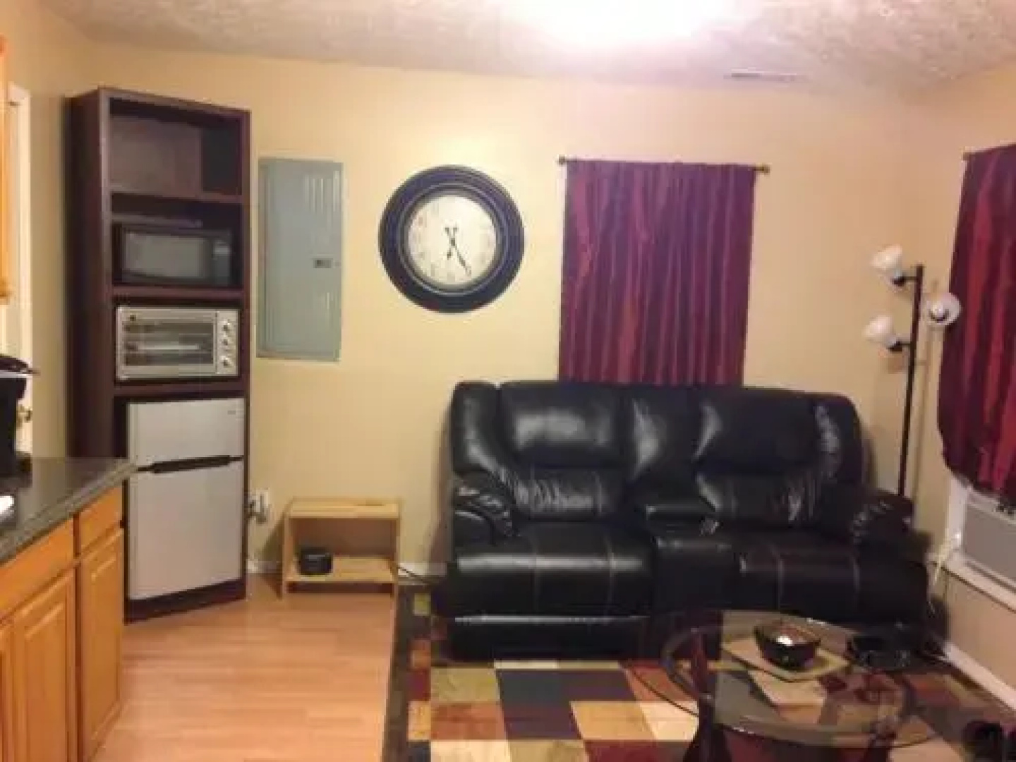 Lewis & Pearl Two-Bedroom Apartment B