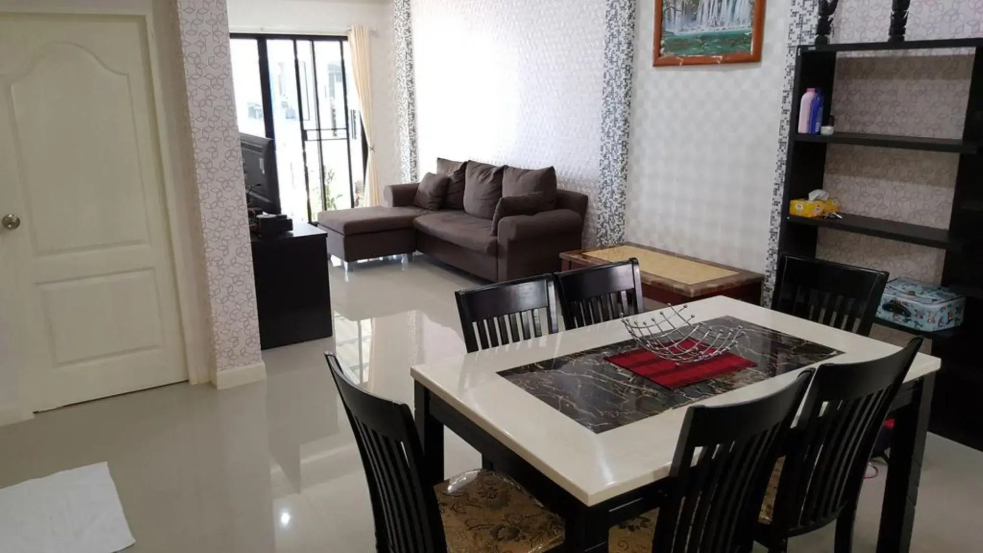 Asia Thai Holiday Home
