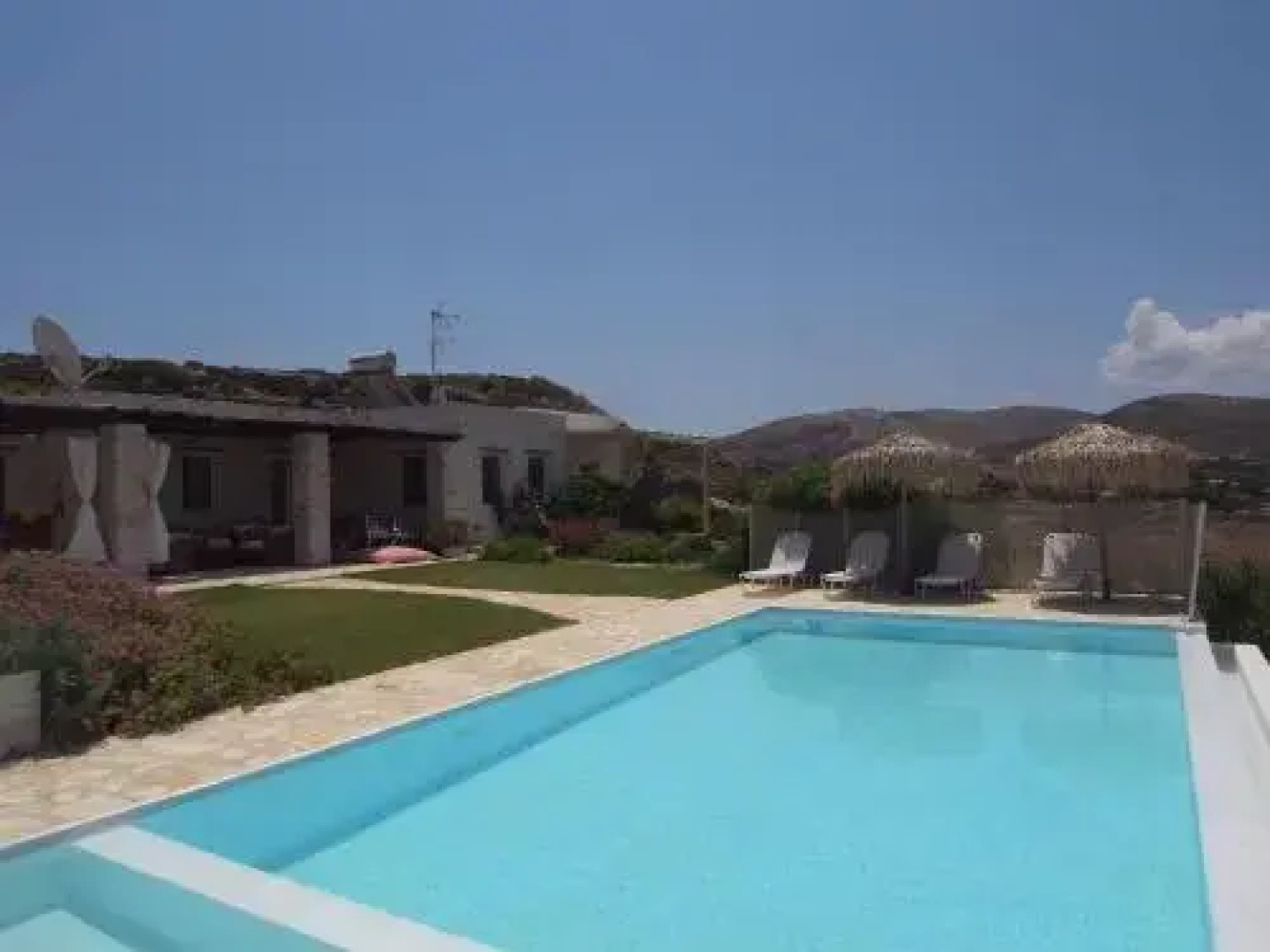 Villa Naousa
