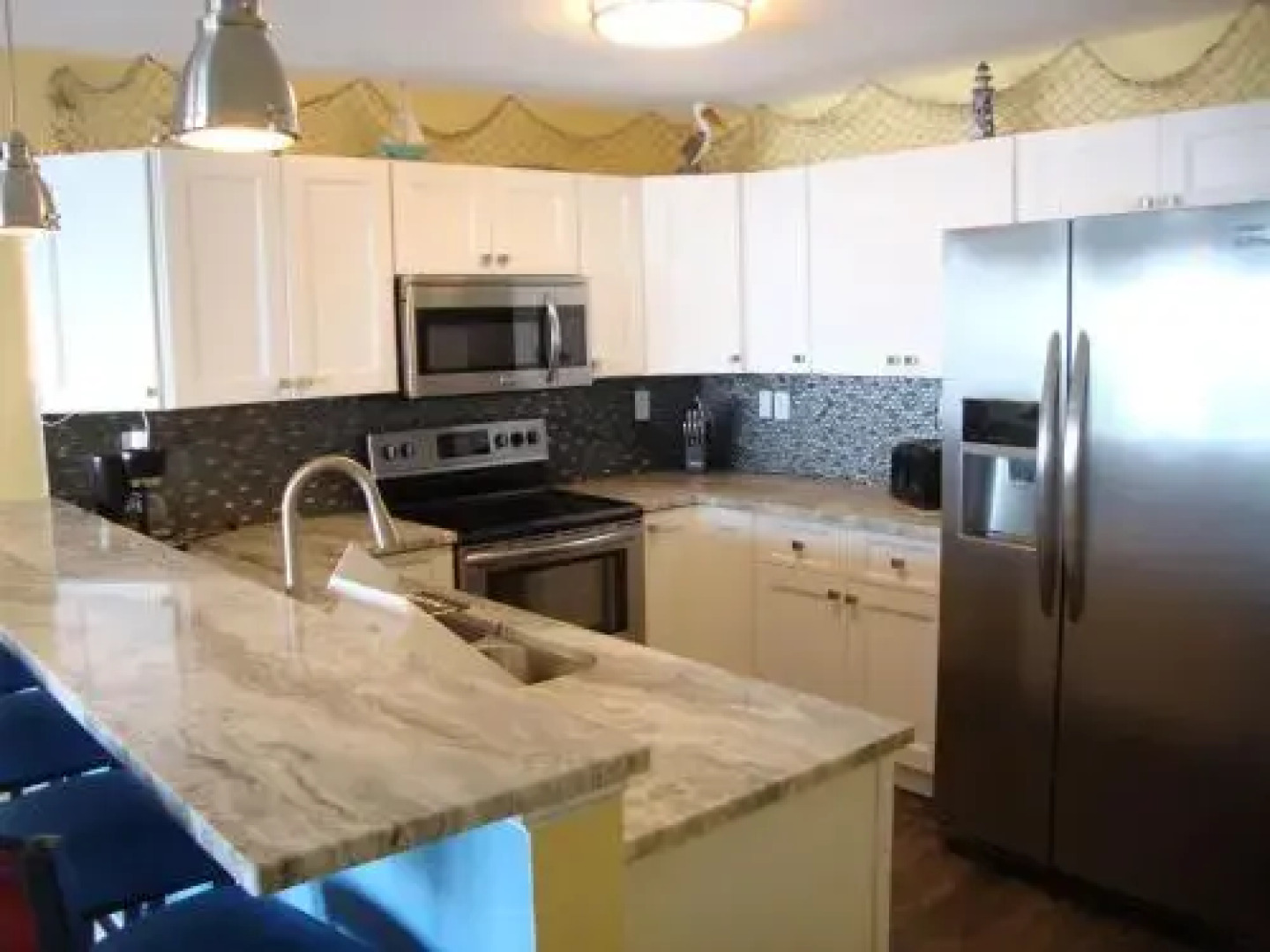 Put-in-Bay Waterfront Condo #104