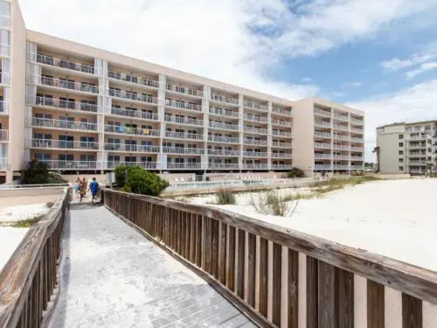 Islander 306 by RedAwning