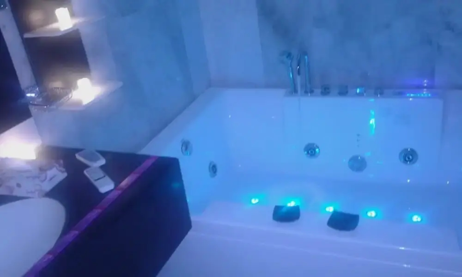 Azd Hotel