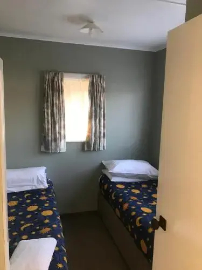 New Windsor Lodge & Caravan Park