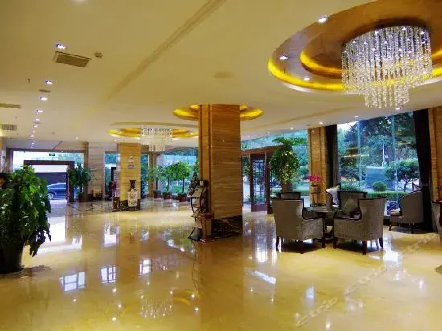 Star World Hotel