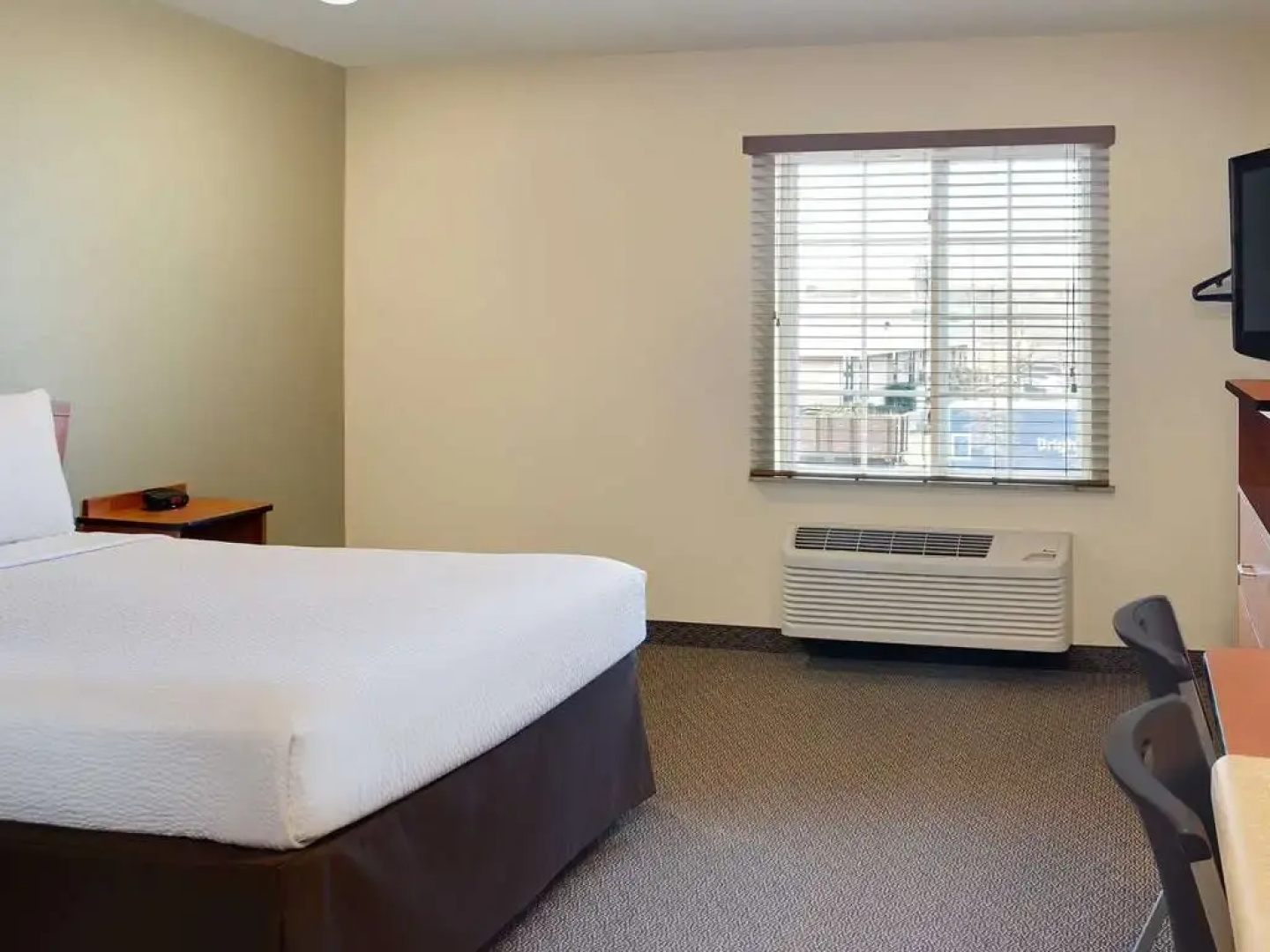 WoodSpring Suites Washington DC Andrews AFB