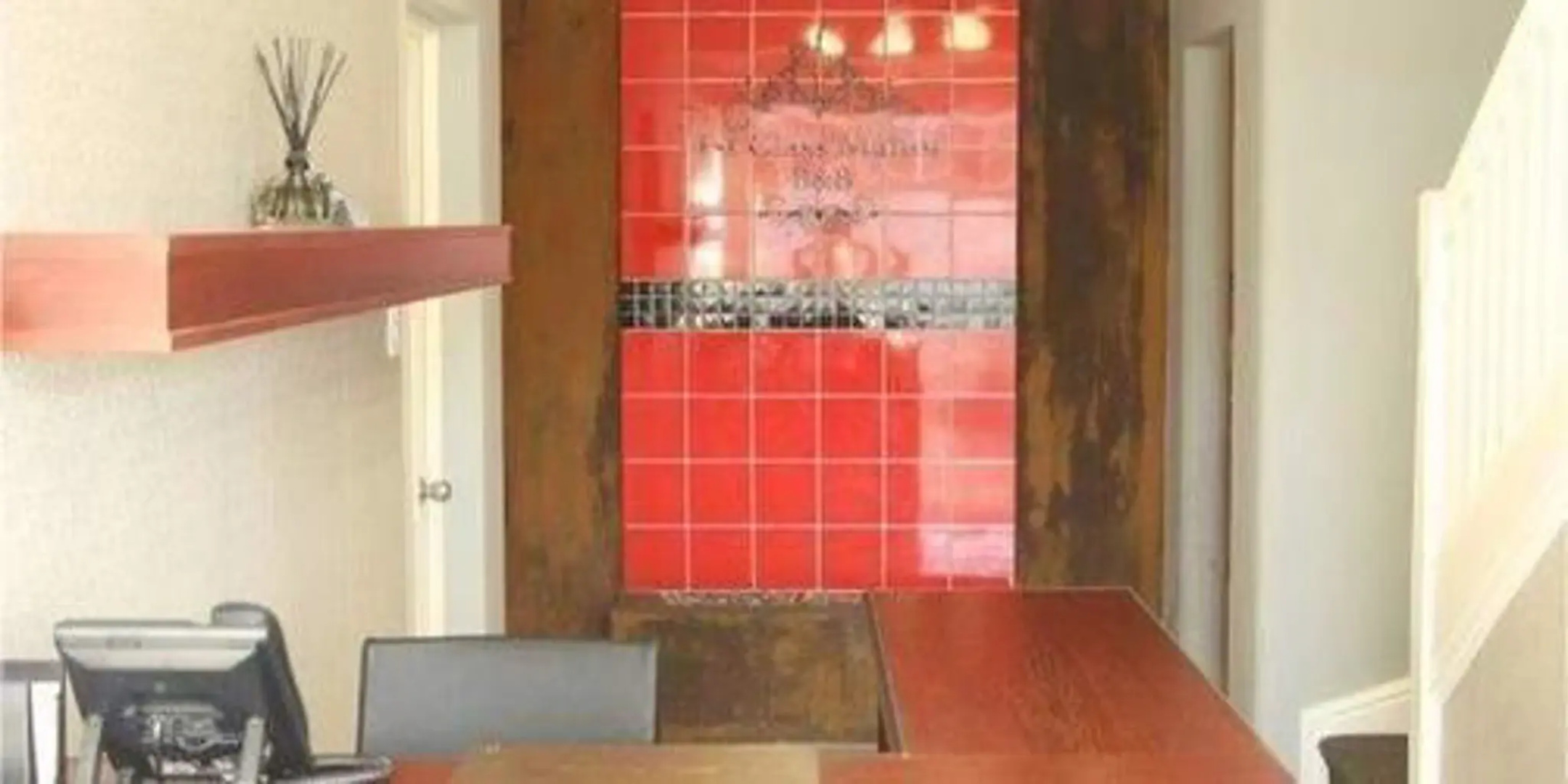 1st Class Manor B&B