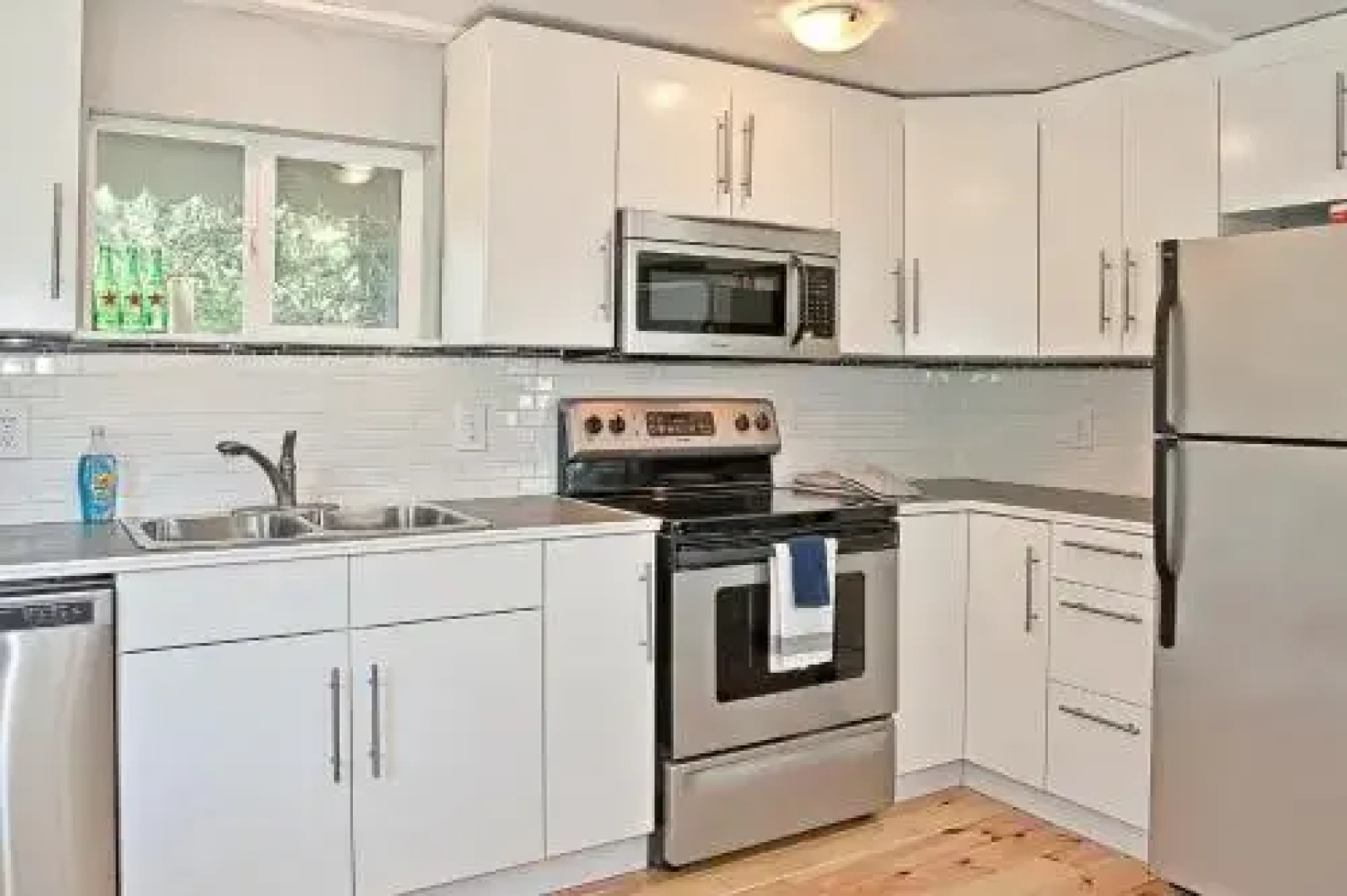 Ten Pines Cottage in Hoquiam
