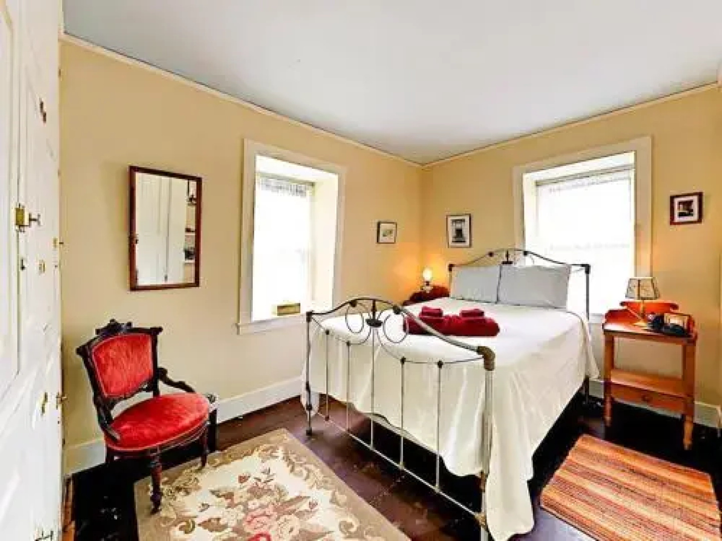 15SRMFRN - 4 Br home by RedAwning