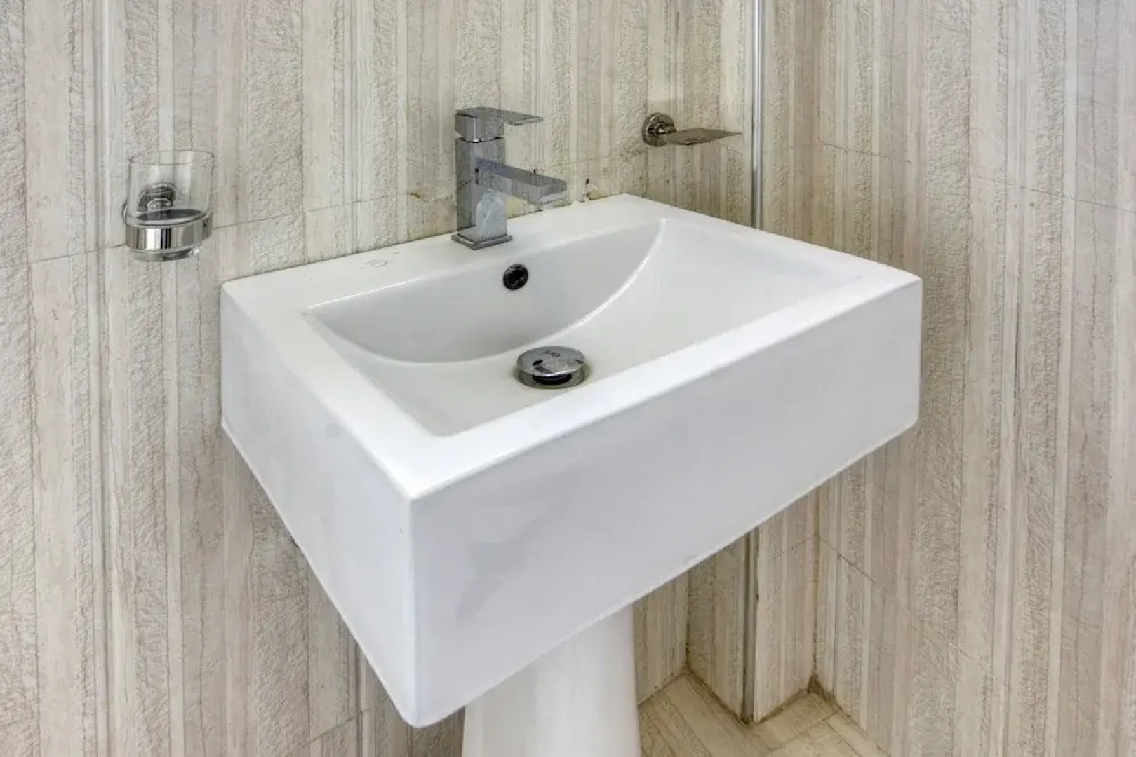 OYO 483 Kabalana Villa