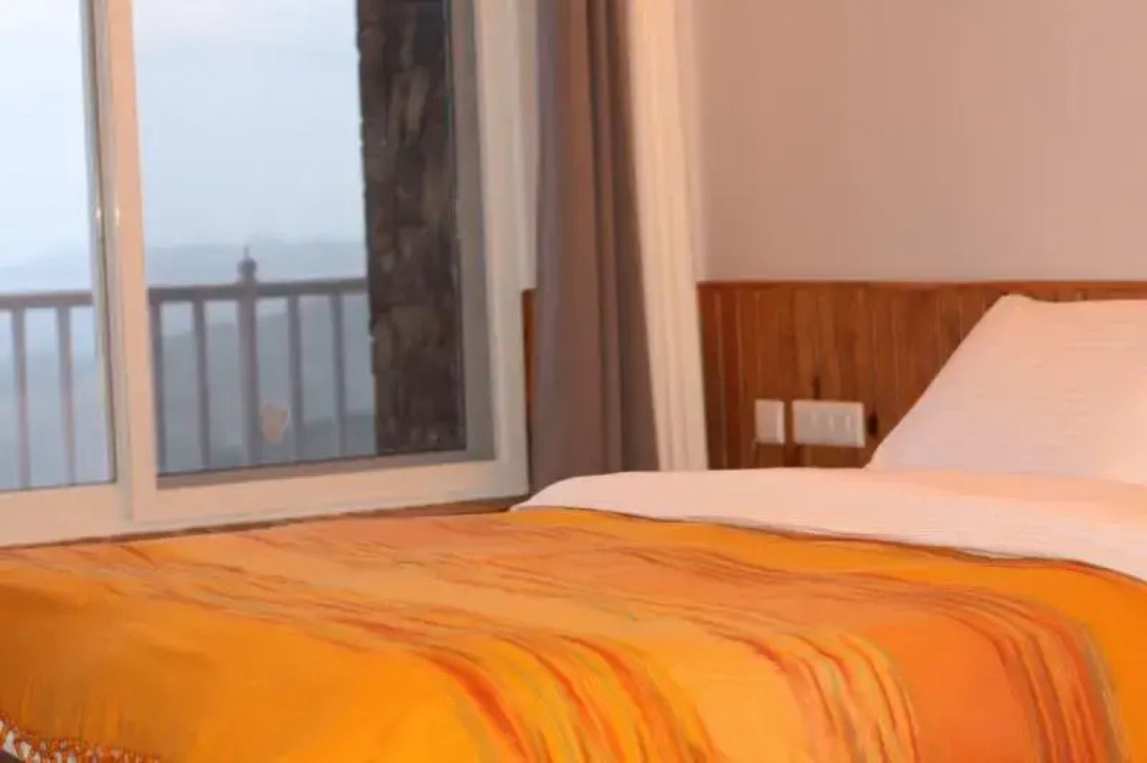 Kasar Rainbow Yoga Retreat