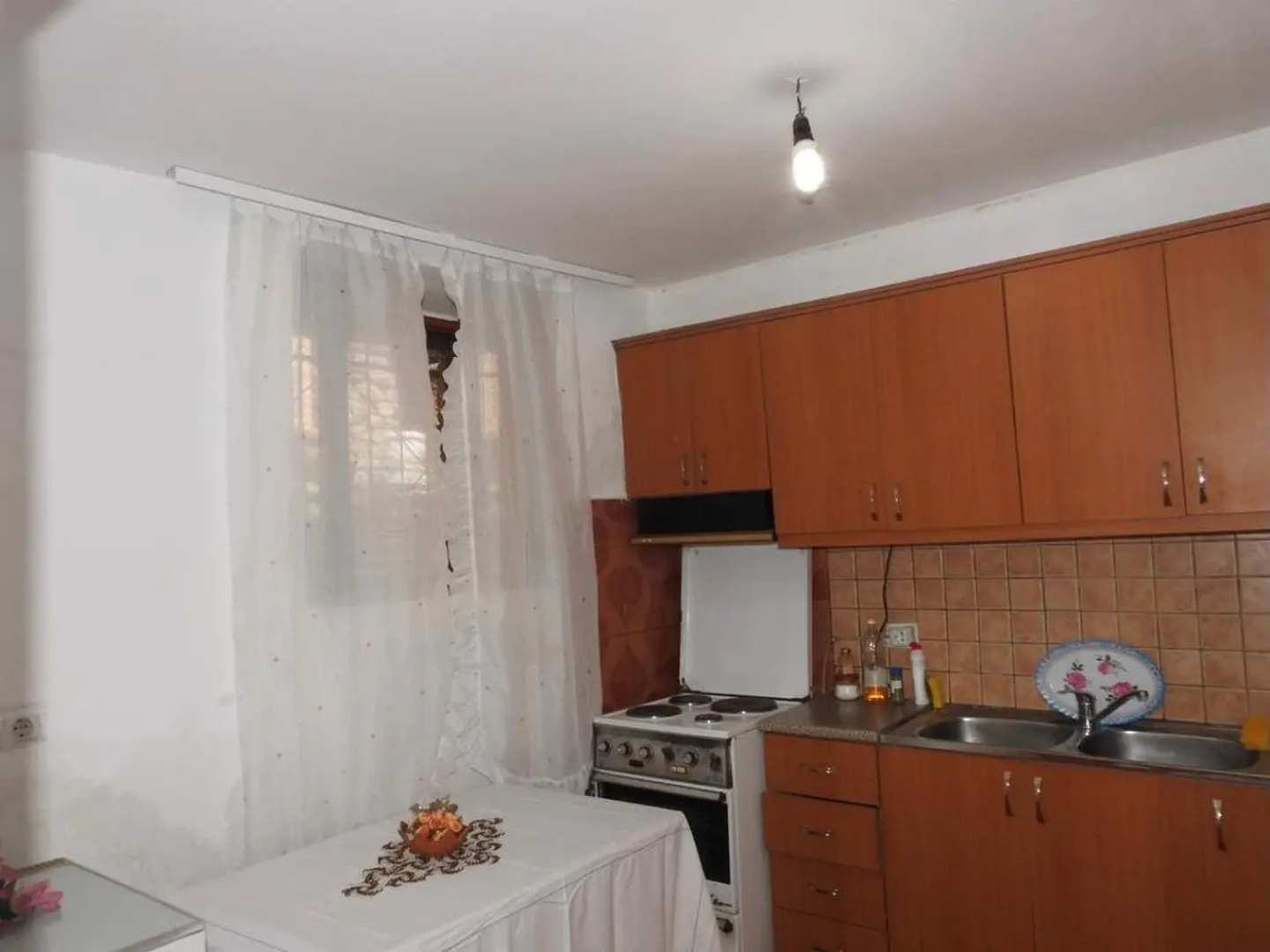 Flora's Guesthouse