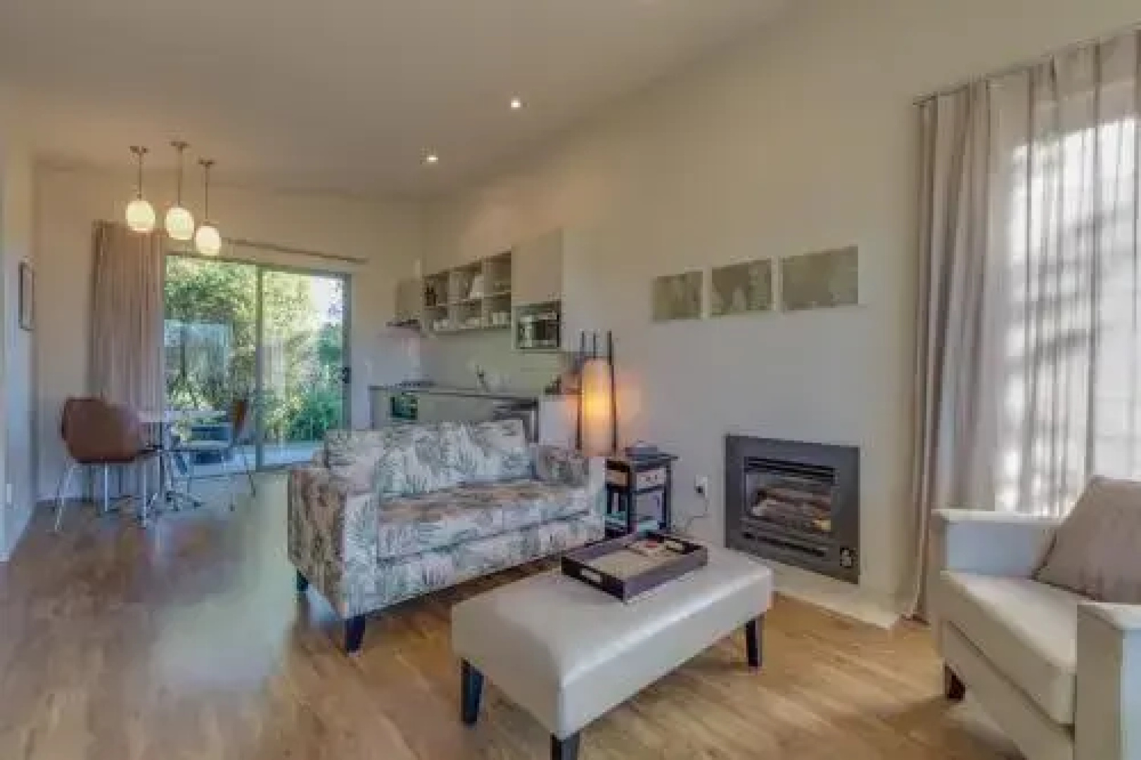 Te Awanga Cottages