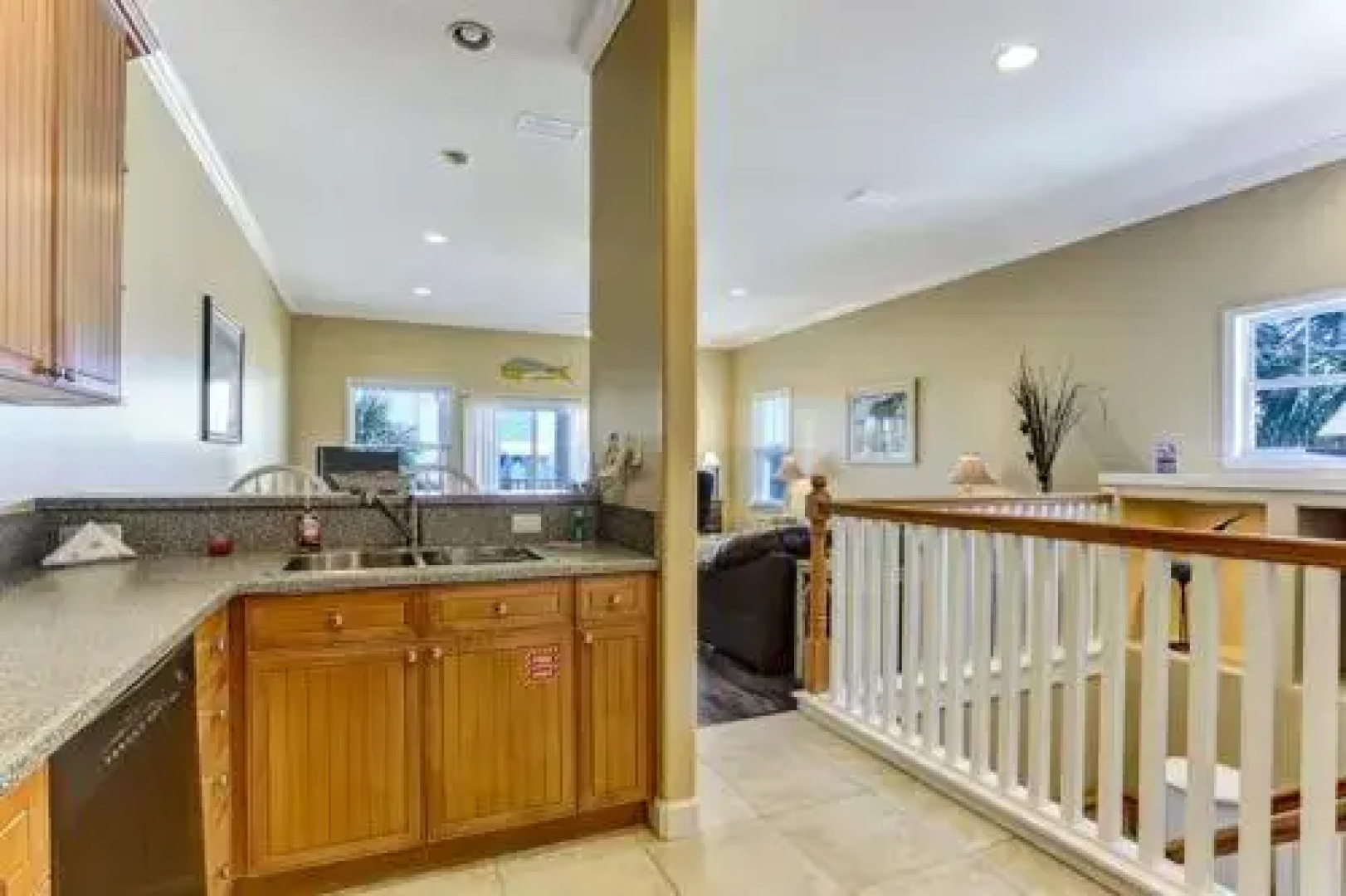 211 S Fletcher