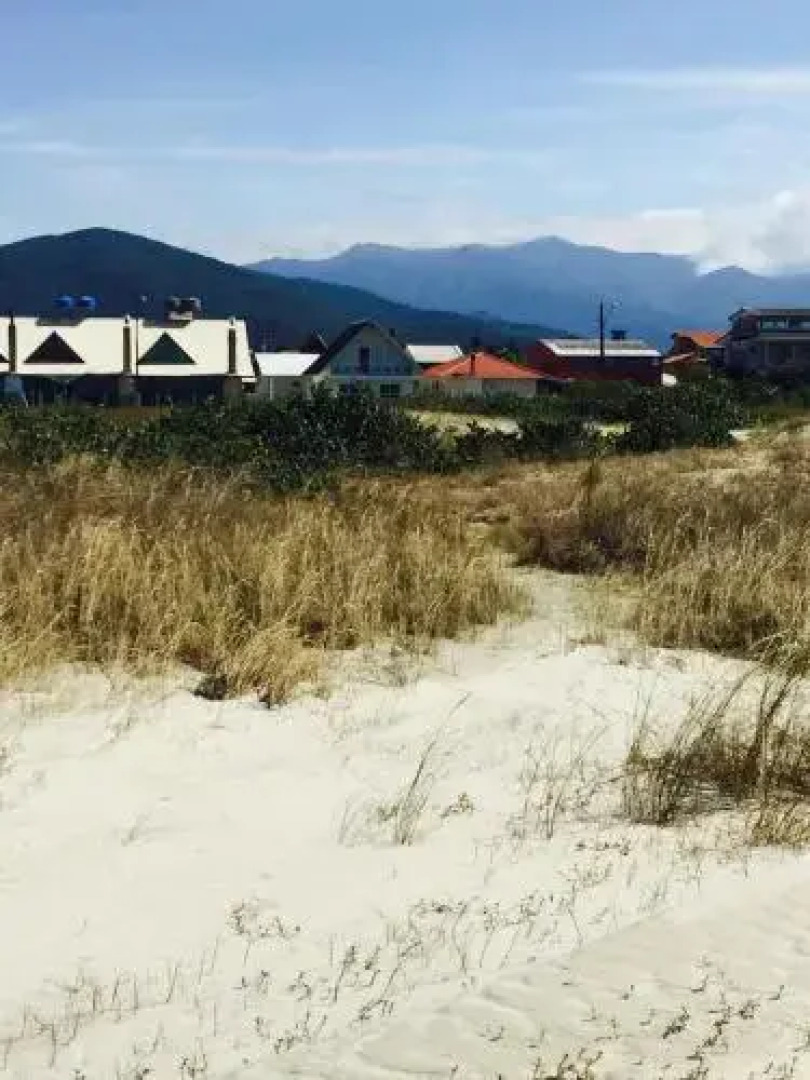 Pinheira Beach Residence