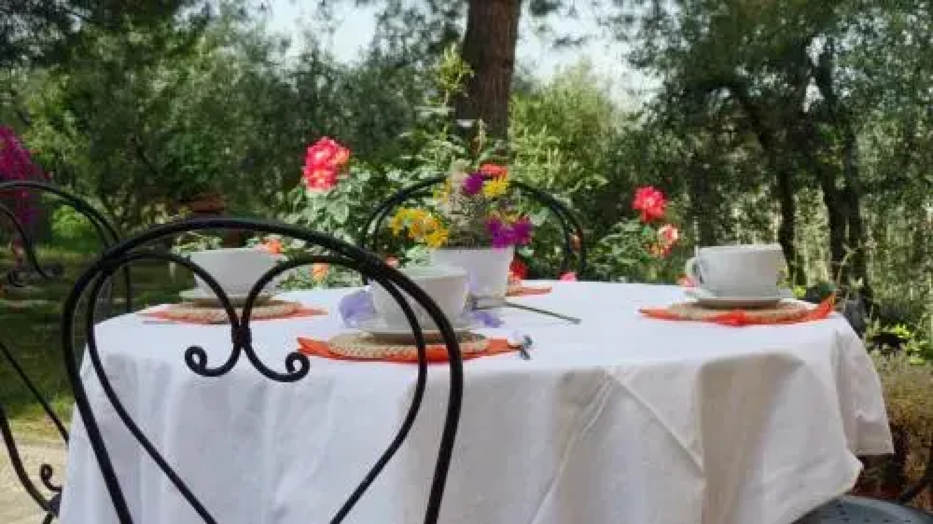 Tuscan Cottage With 2 Pools