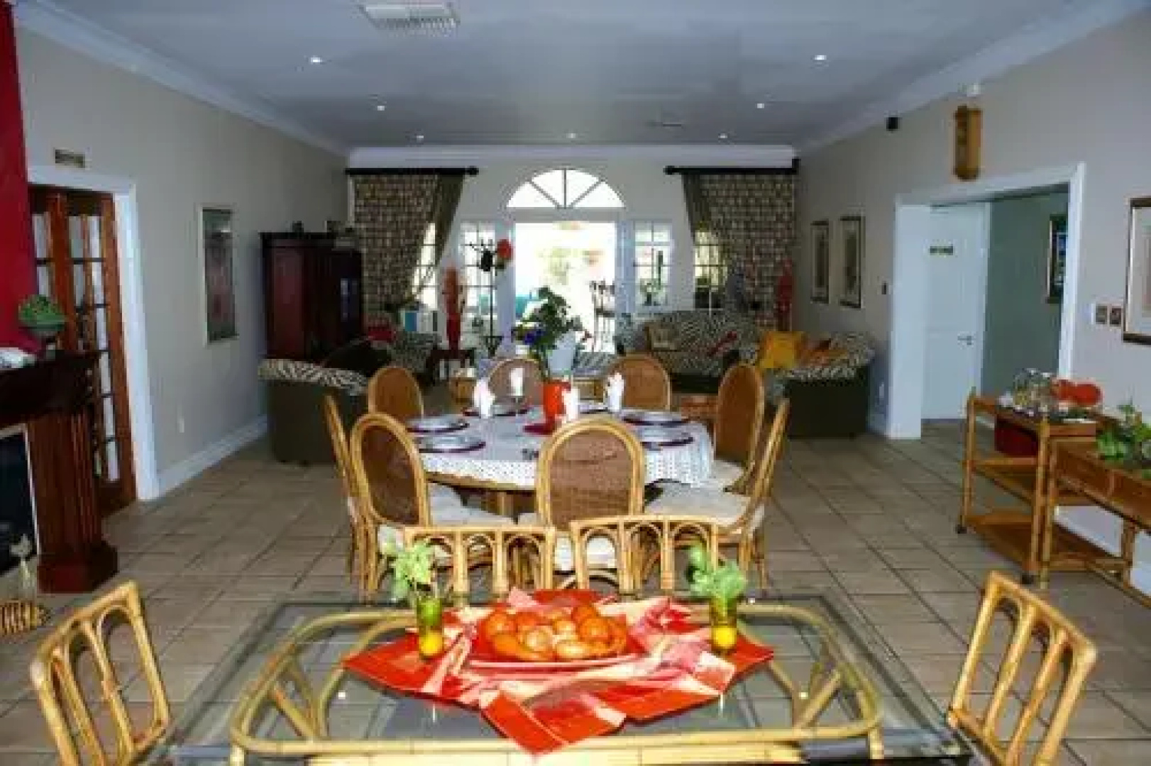 Jolani Guest House