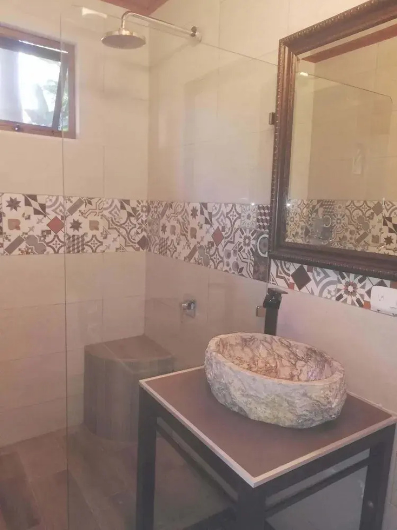 Coyaba Tropical Elegant Adult Guesthouse