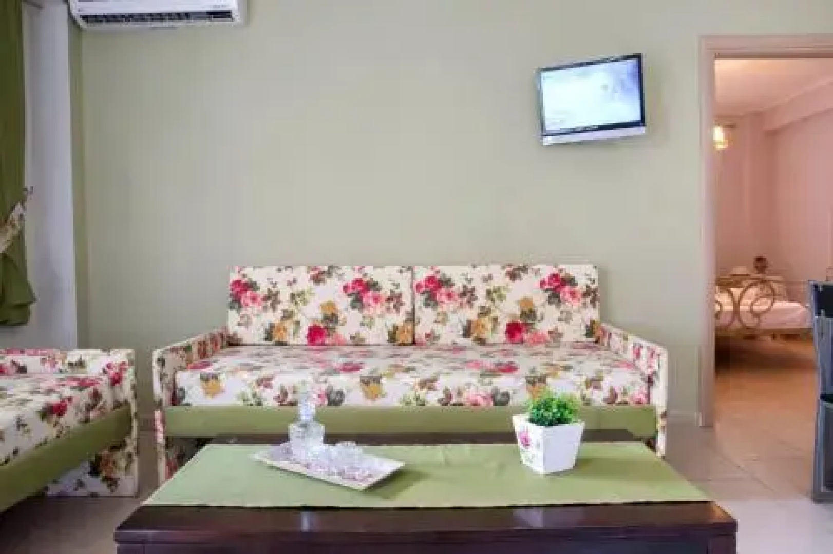 Golden Suites