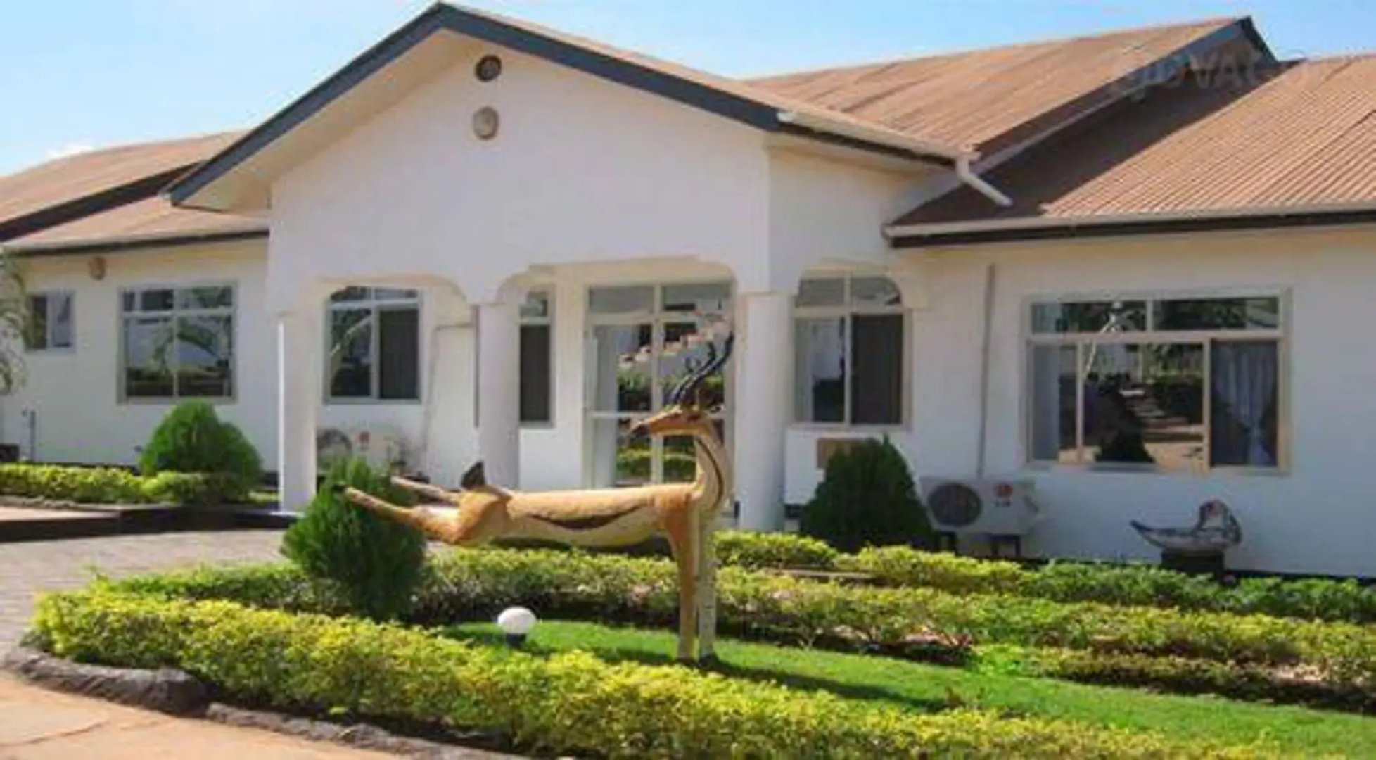 Mahale Classic Lodge