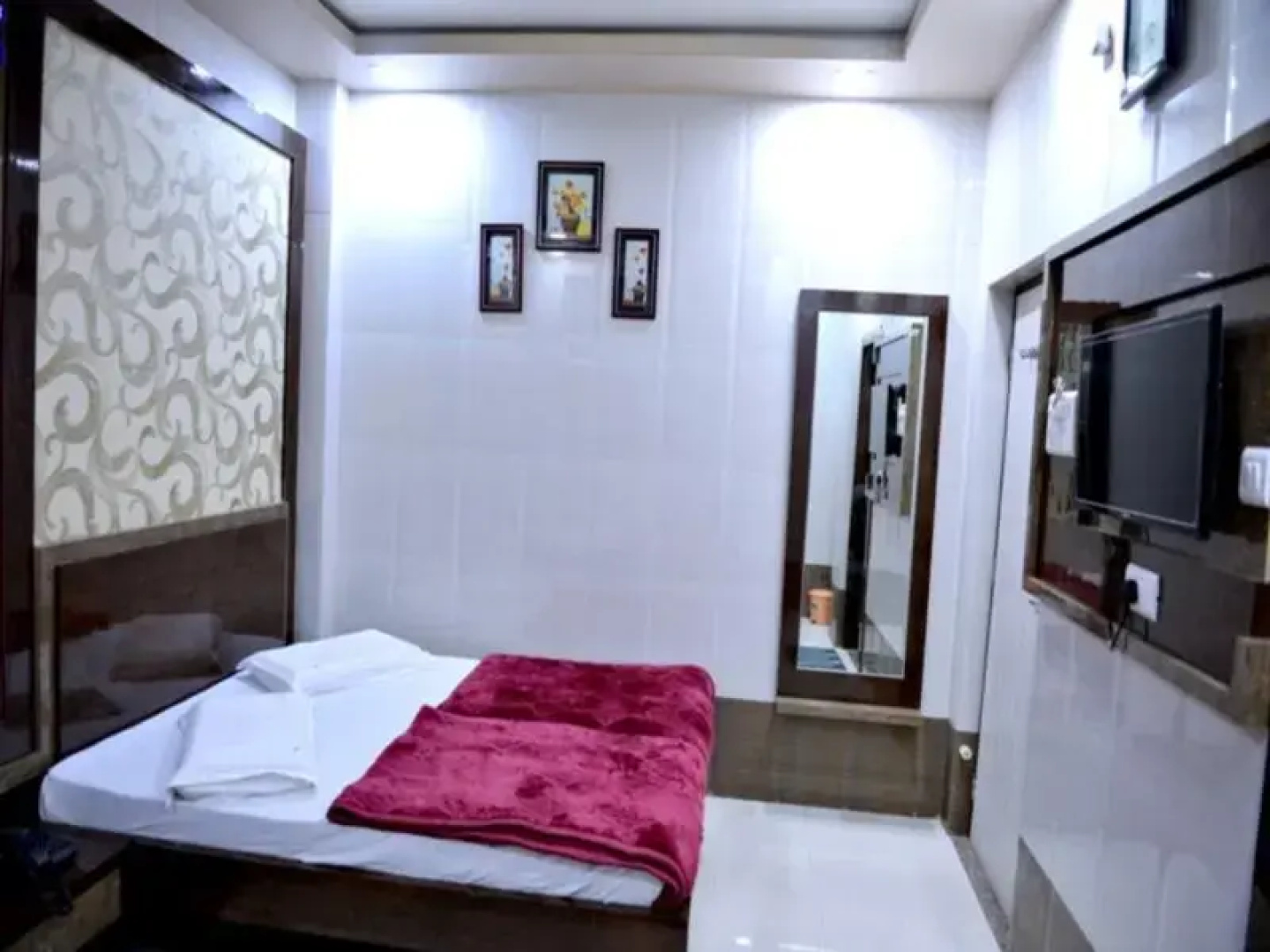 Hotel Sahil Inn