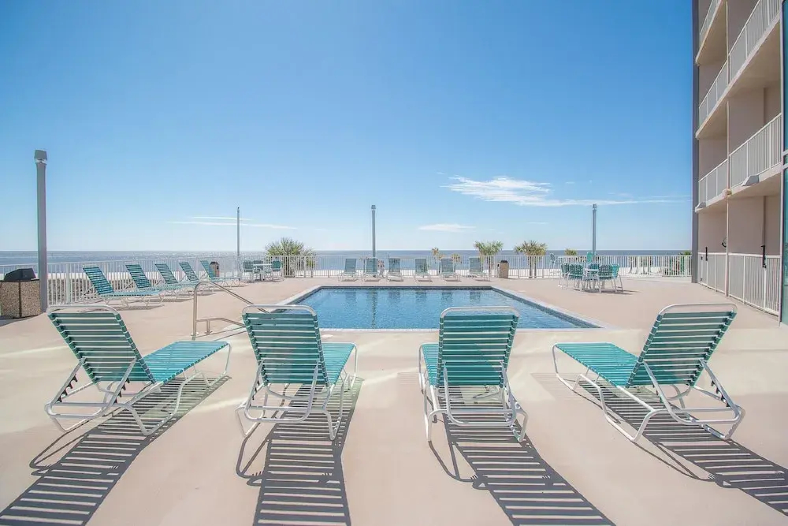 Sea Breeze 1007 Penthouse