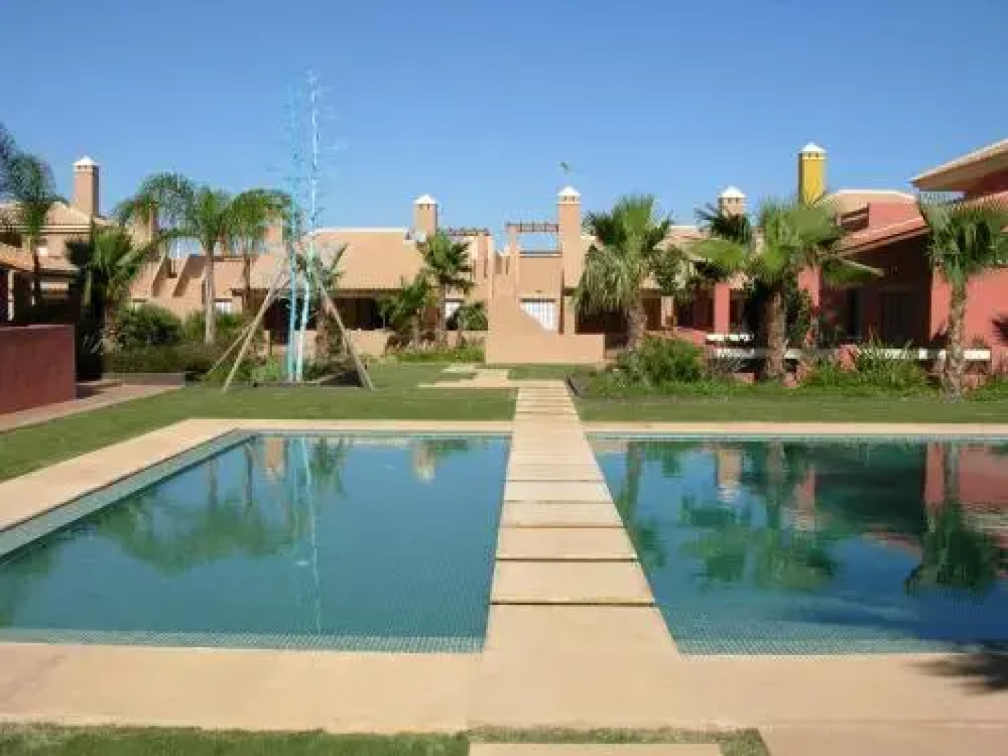 Arona 2 - 5907 - RCR 38808