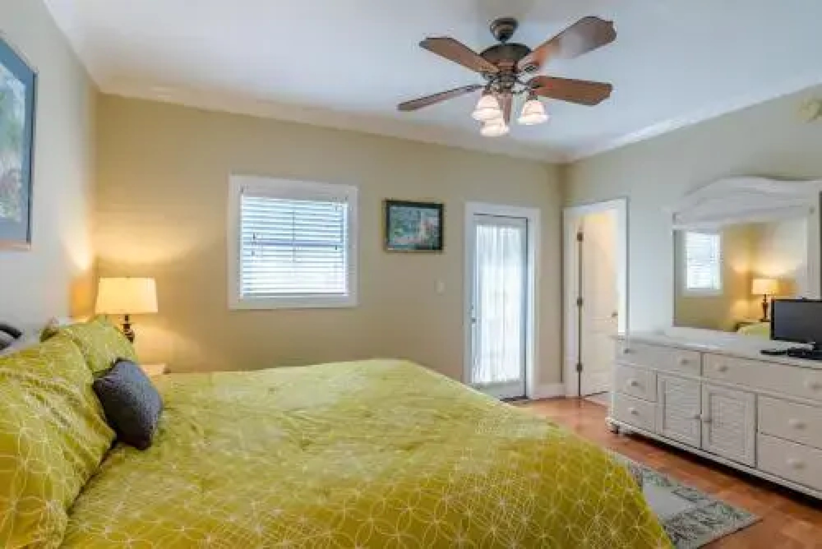 Dolphin Isle 9AU - 1 Br Condo