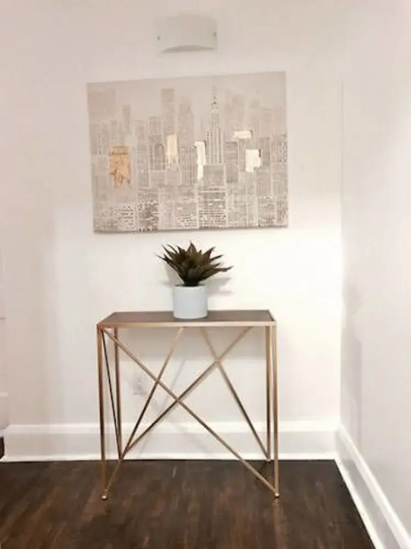 Contemporary Sidney Street Corporate Rentals