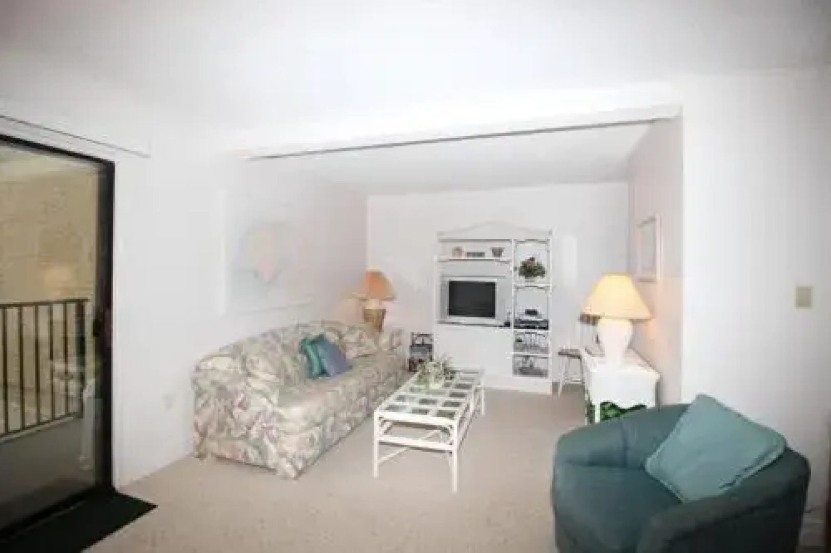 C 8 Xanadu 2 Br Condo by RedAwning