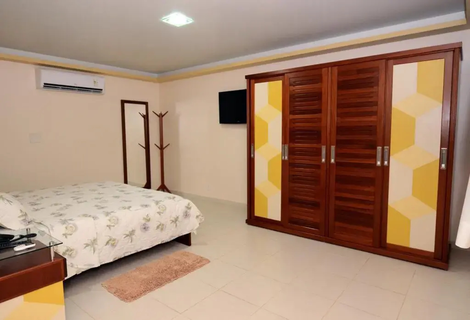 Perola Hotels
