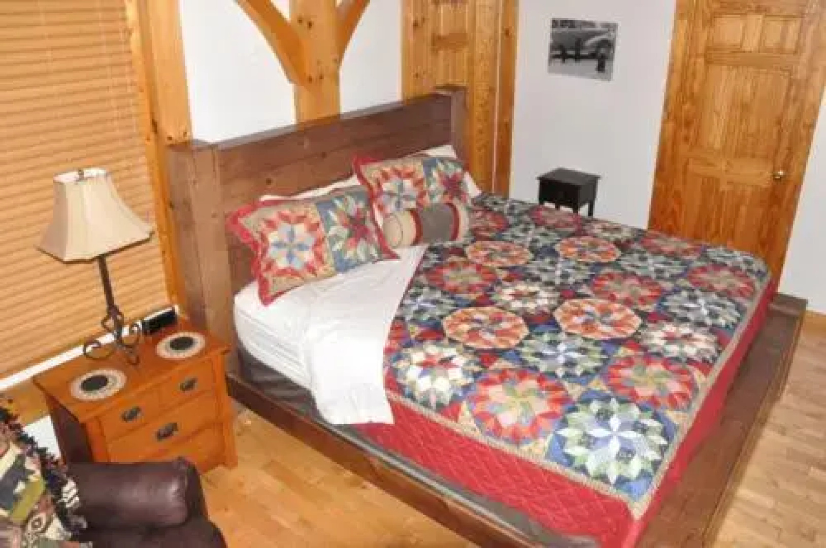 Blueberry Cottage - 4 Br home by RedAwning