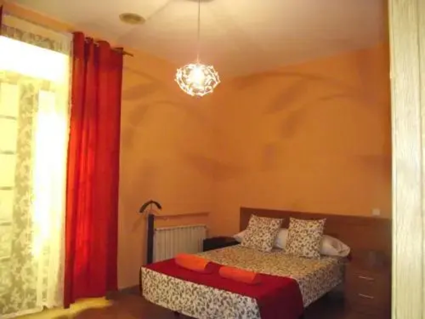 Village Rooms Multicolor