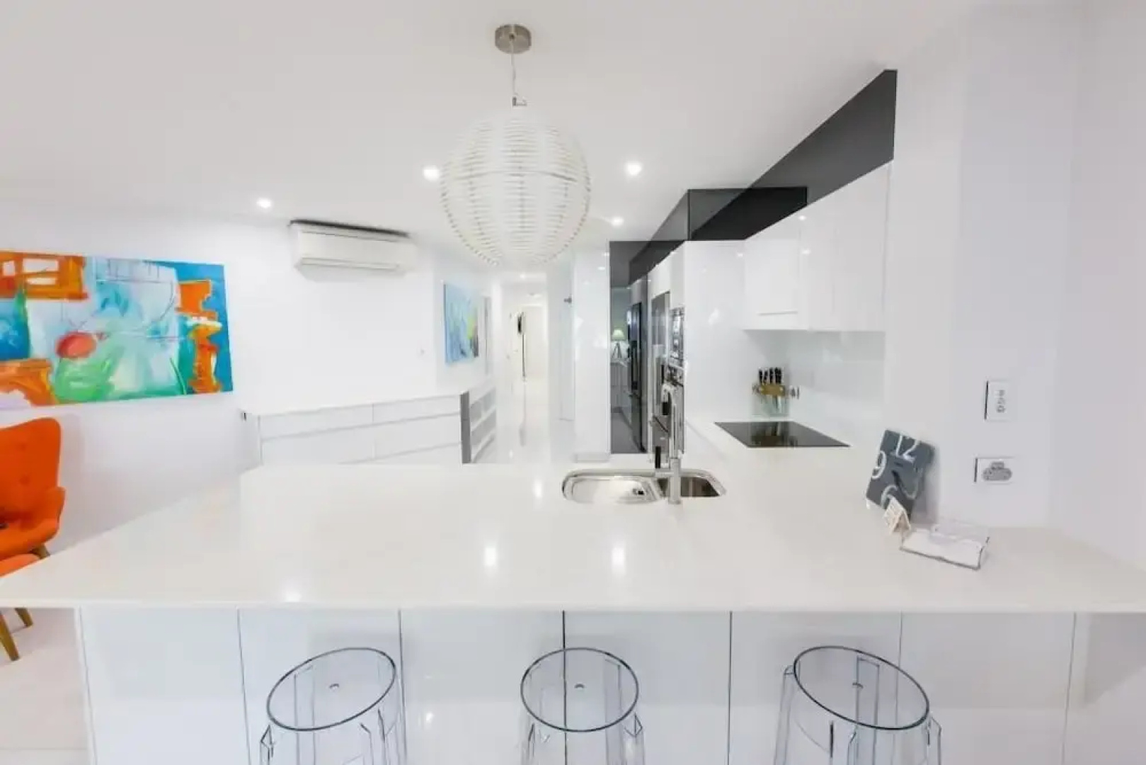 603 On The Beach - Luxury Apartment